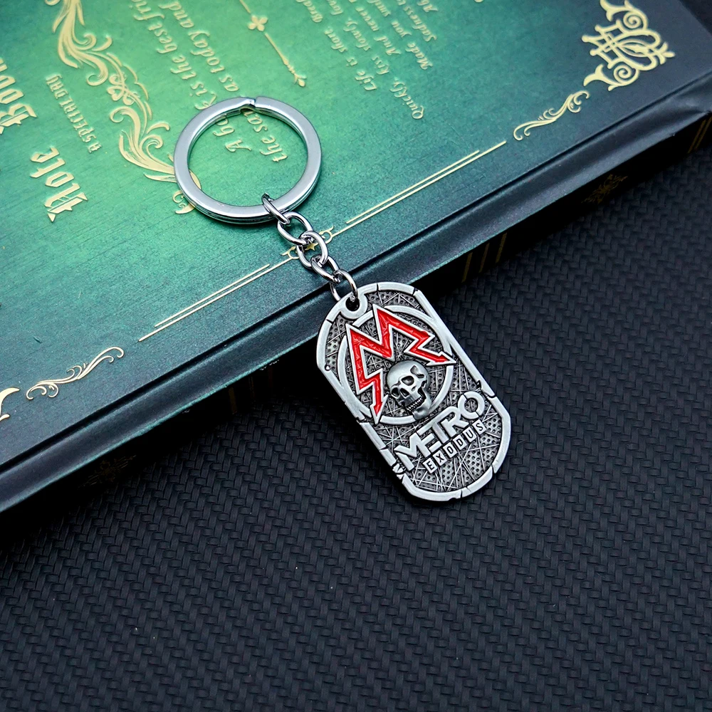 Metro 2033 Pendant Keychain Ga - Home Improvement Game ulasan dan harga